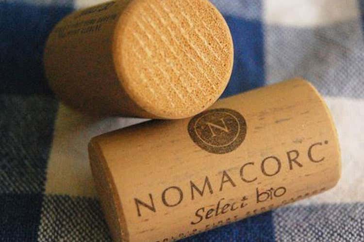 Tappi biologici e riciclabili a emissioni zero (Tappi a emissioni zero di Co2per preservare gusto e ambiente)