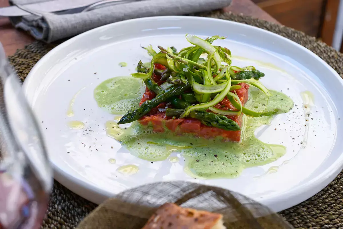 Per gli interni lo stile delle masserie pugliesi. Foto: Benedetta Bassanelli&nbsp; Angolo di Puglia a Milano: apre Ricci Osteria