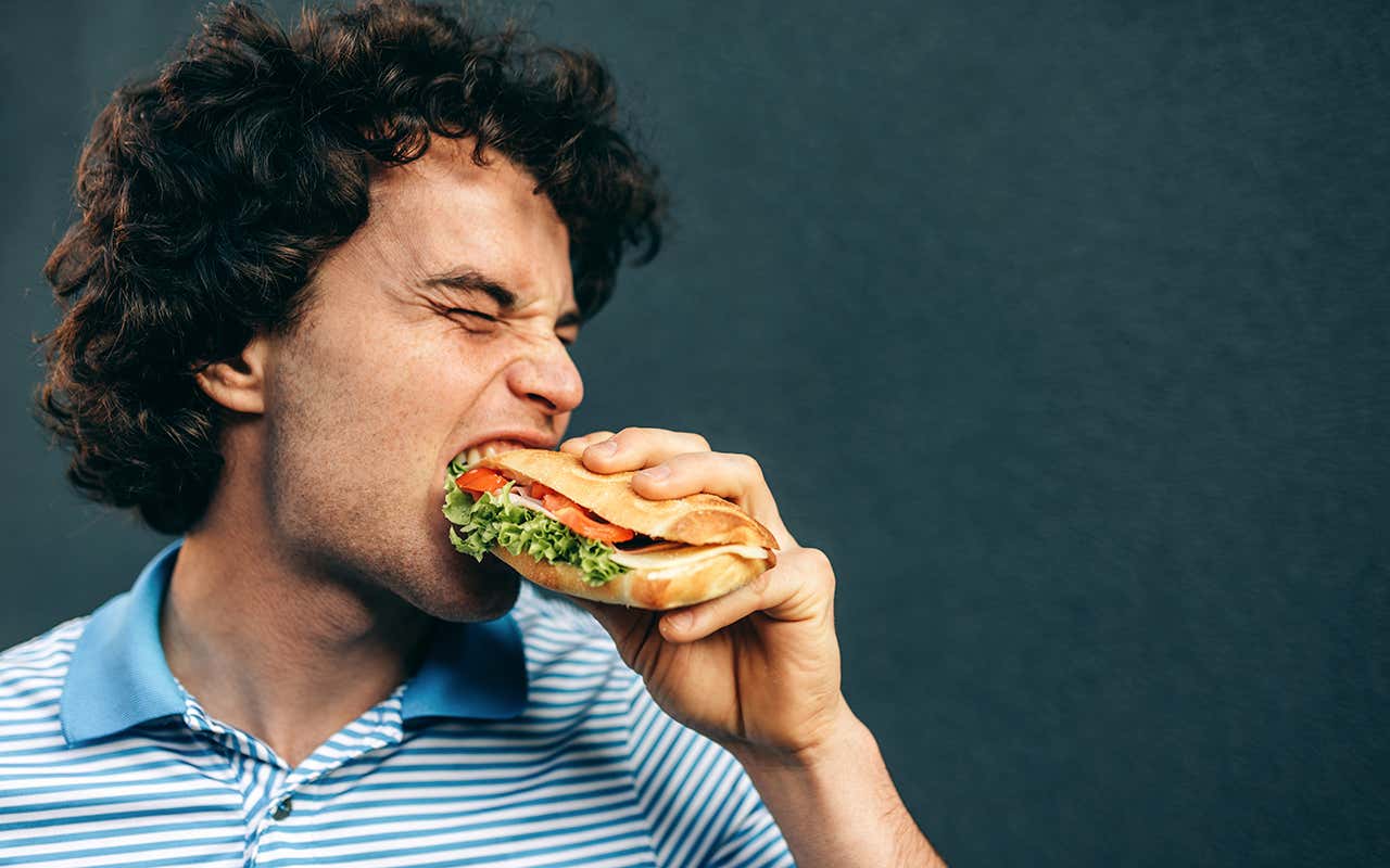 Tassa sul panino? Firenze dice no! Meglio aree dedicate allo street food Tassa sul panino anti sporcizia? No! Servono aree per lo street food