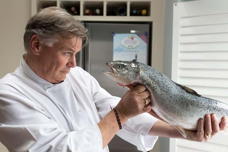 Il salmone è una specialità culinaria d'Irlanda In Irlanda alla scoperta dei suoi sapori in 10 tour gastronomici