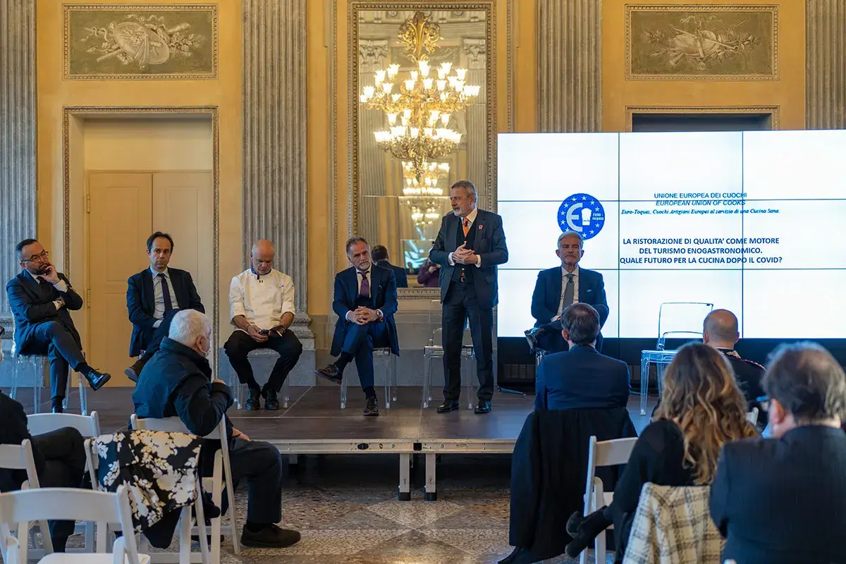 Fabrizio Capaccioli, Roberto Calugi, Enrico Derflingher, Massimo Garavaglia, Alberto Lupini, Giorgio Palmucci Formazione per il turismo, il Ministro Garavaglia si impegna per potenziare l&rsquo;offerta scolastica