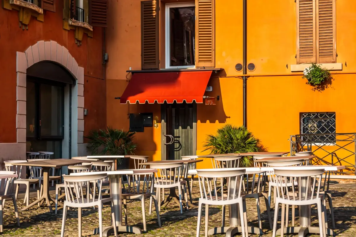 I dehors del dopo Covid? &ldquo;Diventino strumenti di rigenerazione urbana&ldquo;