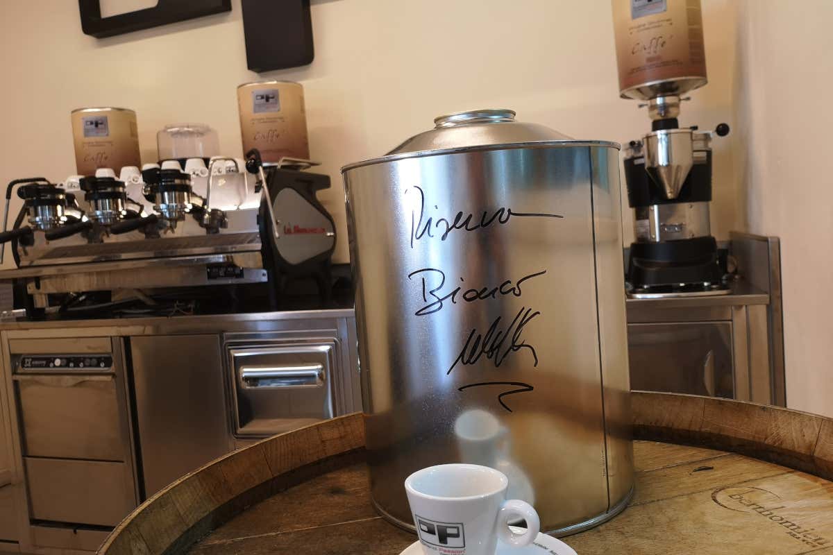 Un caffè riconoscibile, unico e sensazionale in un gusto italiano Un caffè riconoscibile, unico e sensazionale in un gusto italiano