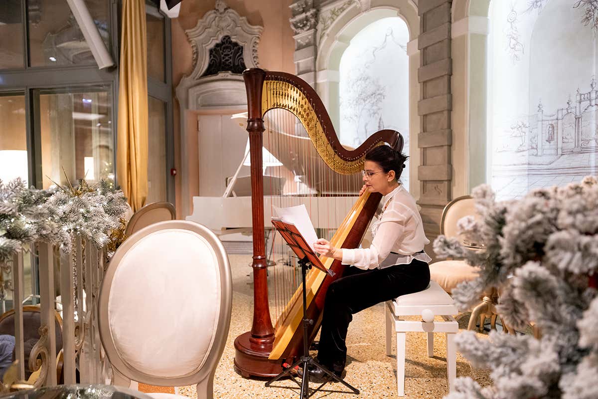 Un anno di divulgazione della cultura del tè con Ferri 1905: dal 2026 anche nella mixology