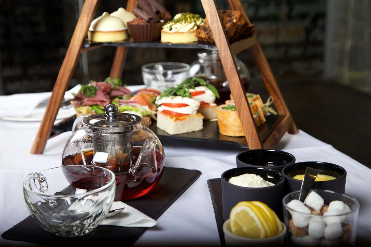 Ristorazione e nuovi stili di vita: il tè conquista spazio nei menu degustazione