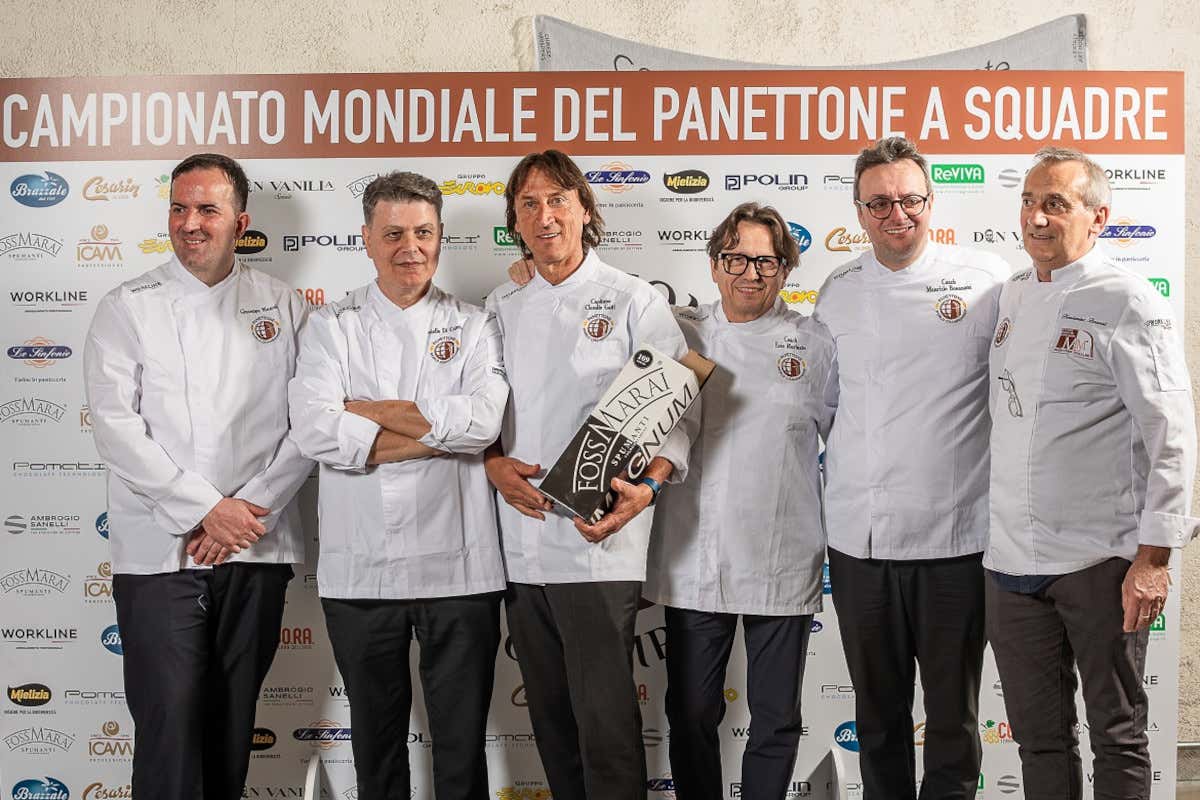 La formazione italiana, capitanata da Claudio Gatti, che nel 2023 ha vinto il Panettone World Championship