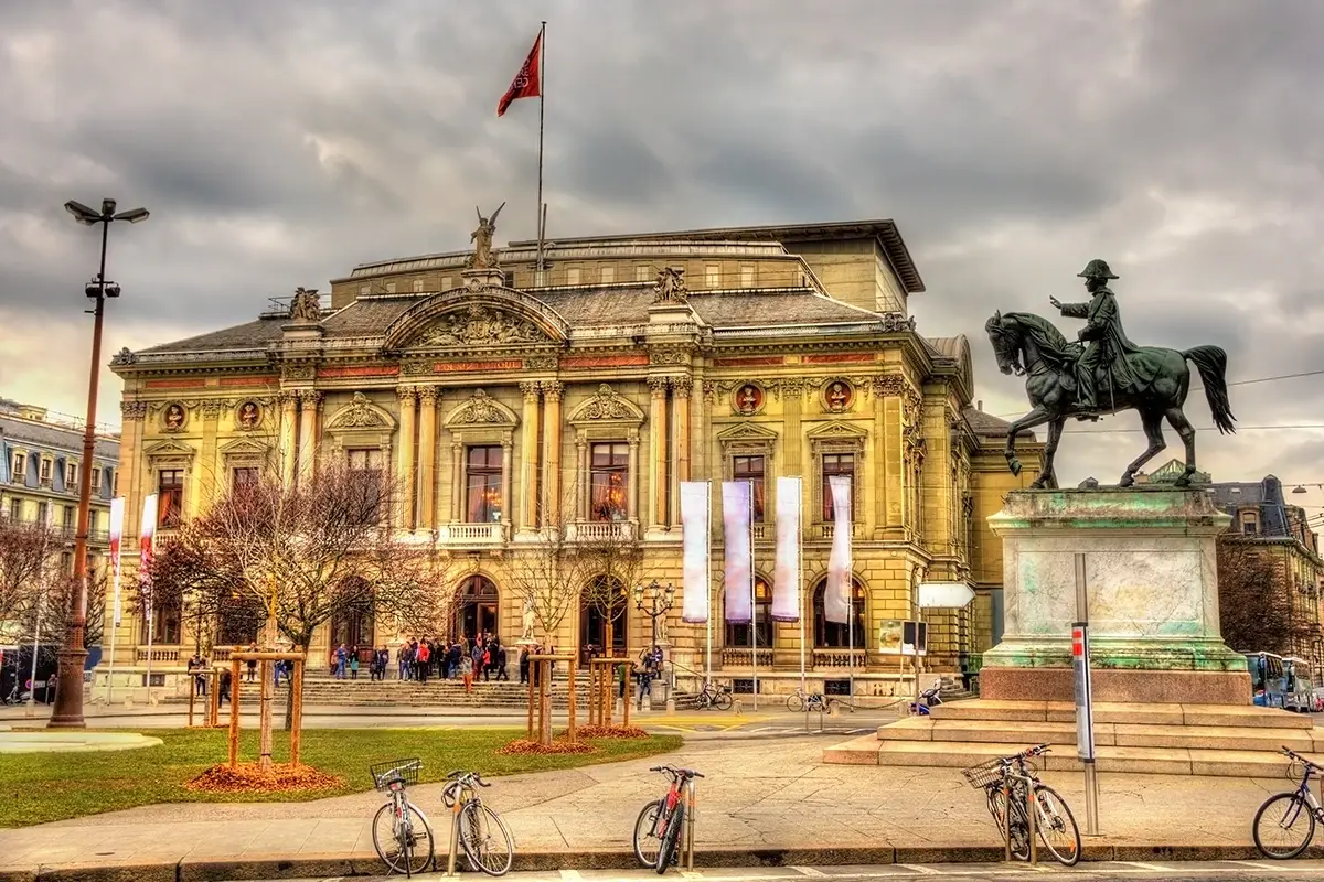 Grand Th&eacute;&acirc;tre de Gen&egrave;ve In viaggio con la principessa Sissi tra teatri e citt&agrave; da scoprire