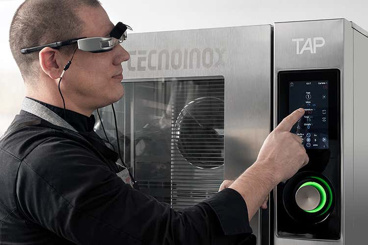 La realtà aumentata di Tecnoinox Tecnoinox, la realtà virtuale per assistere i cuochi La realtà aumentata di Tecnoinox Tecnoinox, la realtà virtuale per assistere i cuochi