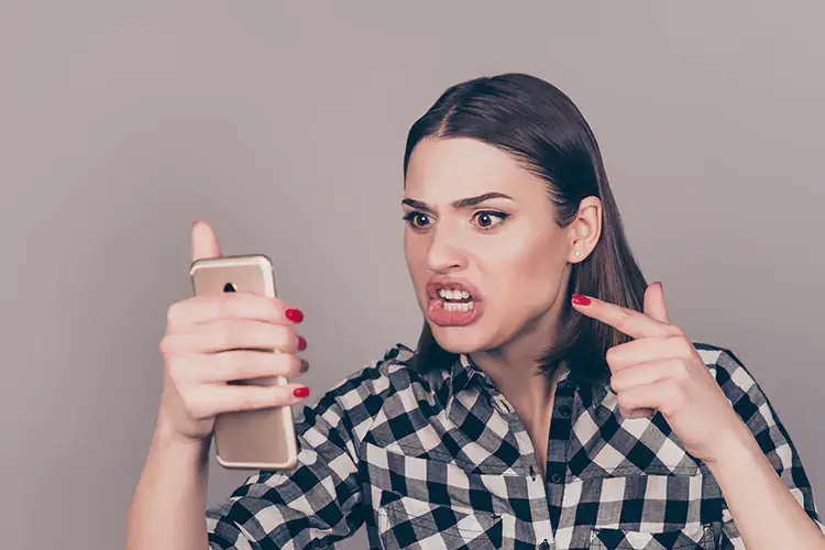 Su una chat no-vax Telegram pubblicato l'indirizzo di casa di Mario Draghi No-vax all'attacco di Draghi, su Telegram pubblicato il suo indirizzo di casa
