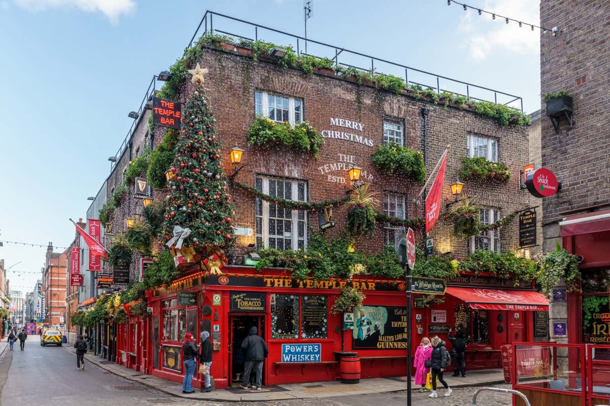 Alla scoperta dell'Irlanda fra tradizioni, buon cibo e soggiorni lussuosi