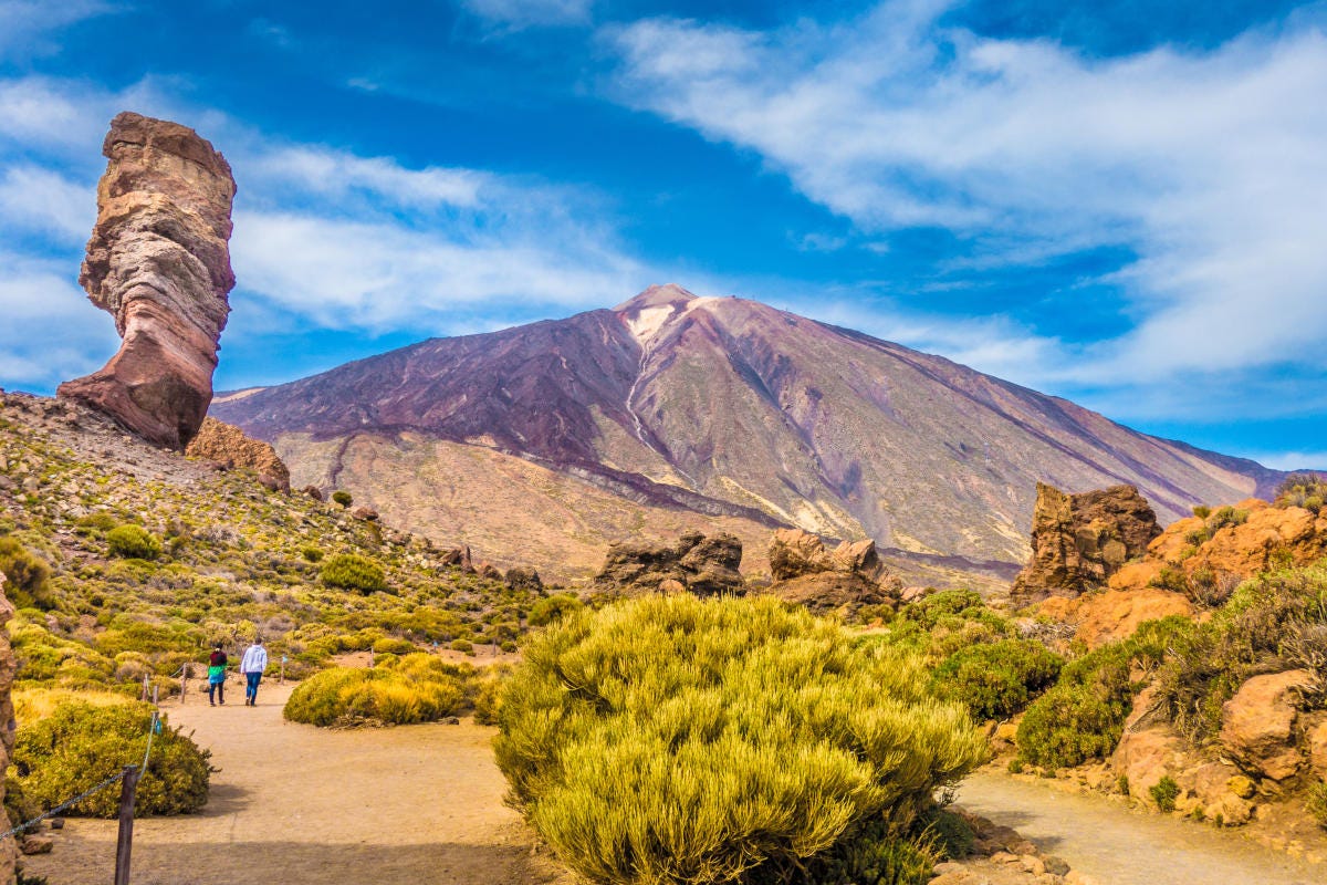 Il parco nazionale del Teide ospita la vetta più alta della Spagna 