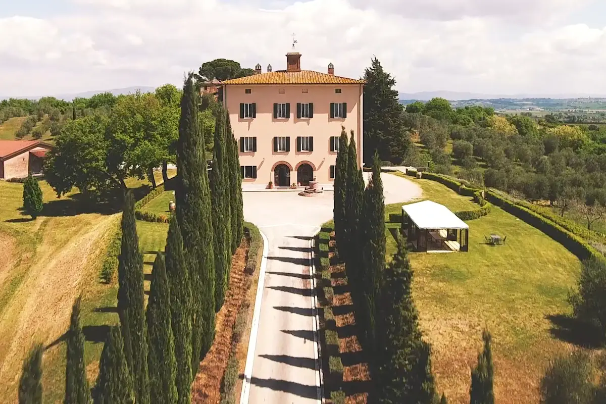 Villa Grazianella Vino: Tenute del Cerro inaugura la nuova cantina