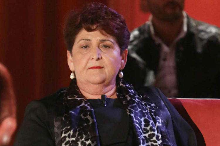 Teresa Bellanova - La ministra Bellanova chiarisce: &laquo;S&igrave; alla vendita di fiori e piante&raquo;
