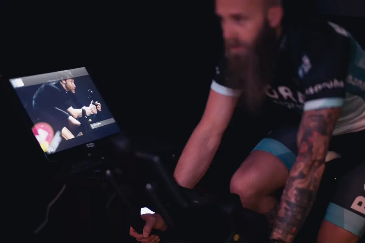 In sella sulle Skill Bike (foto Kottersteger) Terme Merano 7 esperienze top per un soggiorno di puro relax