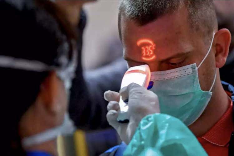 La Lombardia stringe i controlli Termoscanner in tutte le aziende