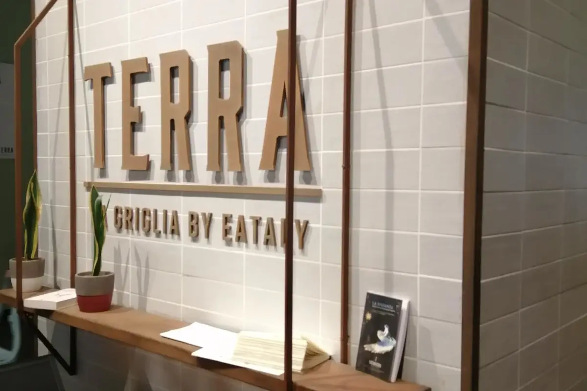 Terra da Eataly Ostiense&nbsp; Dal banco alla griglia, da Terra le portate si scelgono come al mercato