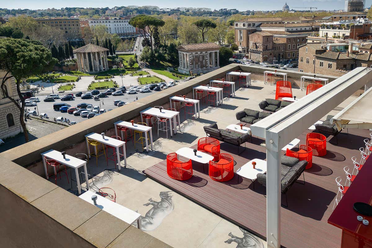 Rhinoceros Le Restau & RoofBar, vista mozzafiato e un vero menu Rhinoceros Le Restau & RoofBar, vista mozzafiato e un vero menu