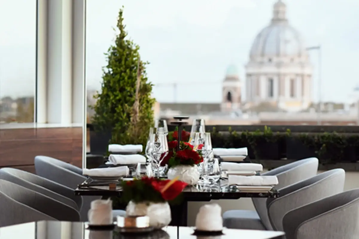 Menu con vista Ecco i migliori ristoranti di Roma dove giurarsi amore eterno