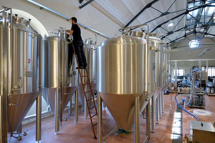 Al birrificio Quattro Mori si mira ad imbottigliare sempre pi&ugrave; il territorio (Il territorio sardo nelle birre del Birrificio Quattro Mori)