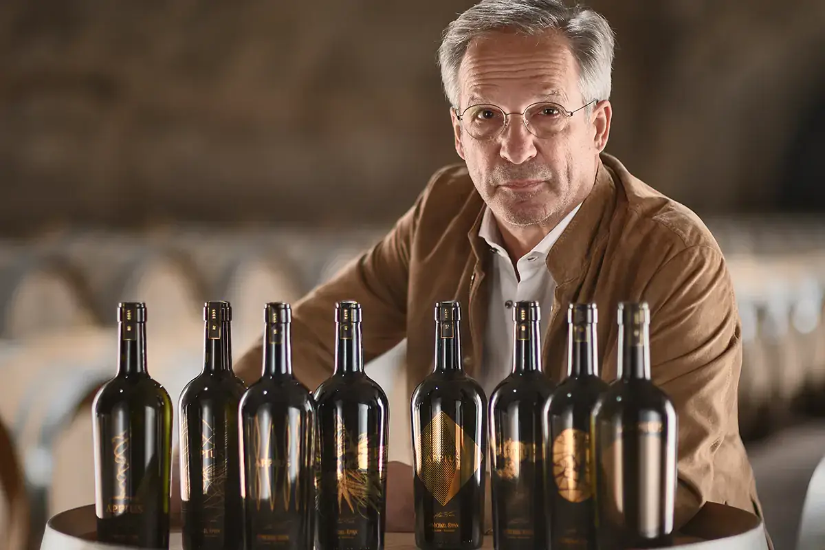 Il wine maker Hans Terzer con la collezione di Appius 2017 San Michele Appiano, due etichette per gli abbinamenti di Natale e Capodanno