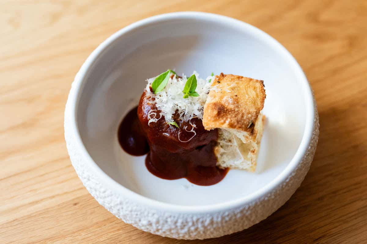 Notte al Tevini: sapori alpini e radici campane raccontati in tre menu