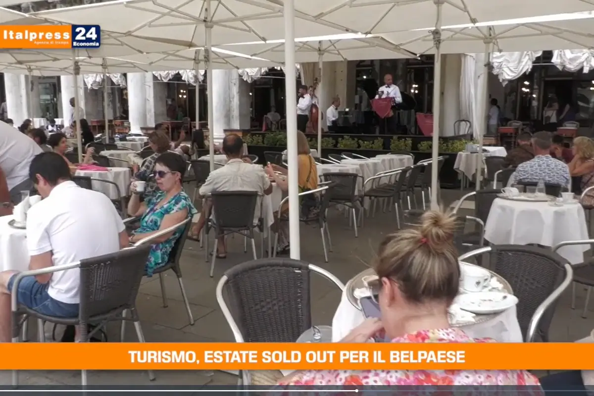 [TG Economia]: Turismo, estate sold out per il Belpaese