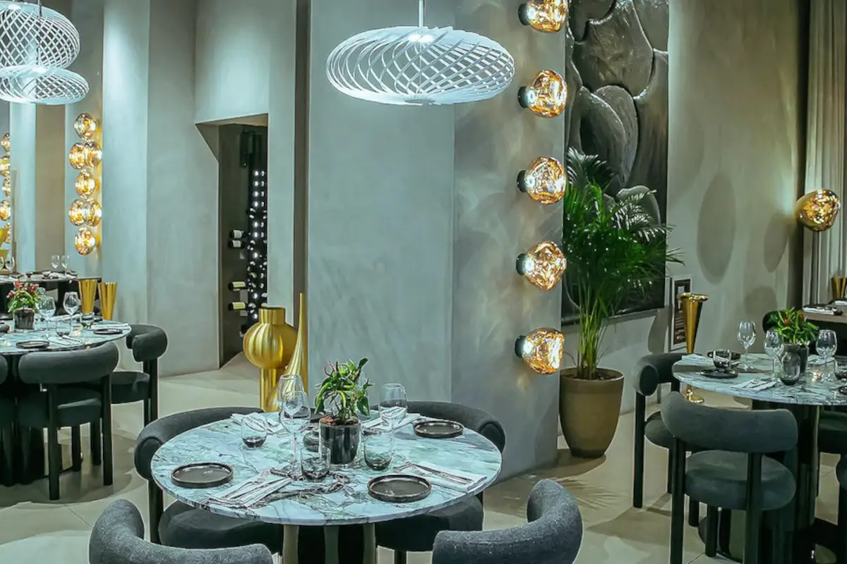 L'interno del The Manzoni Non solo cibo: nel menu di The Manzoni c&rsquo;&egrave; anche l&rsquo;arredo