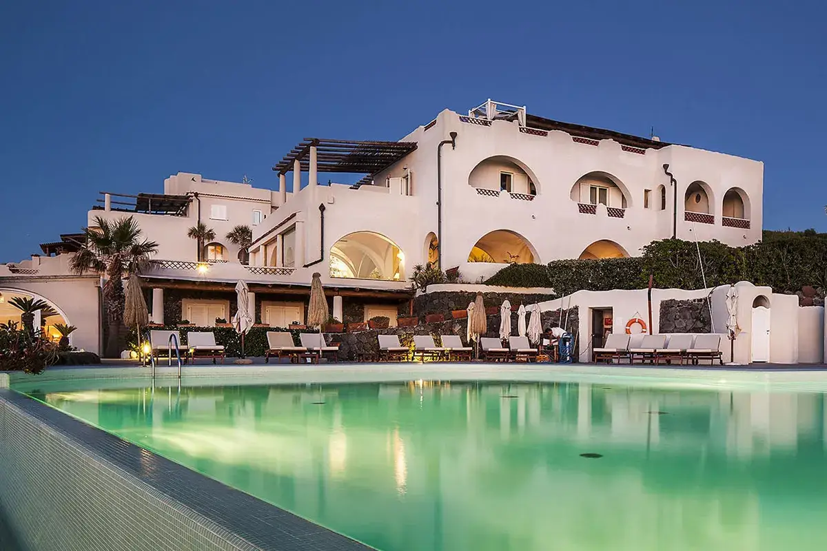 Therasia Resort e Spa 