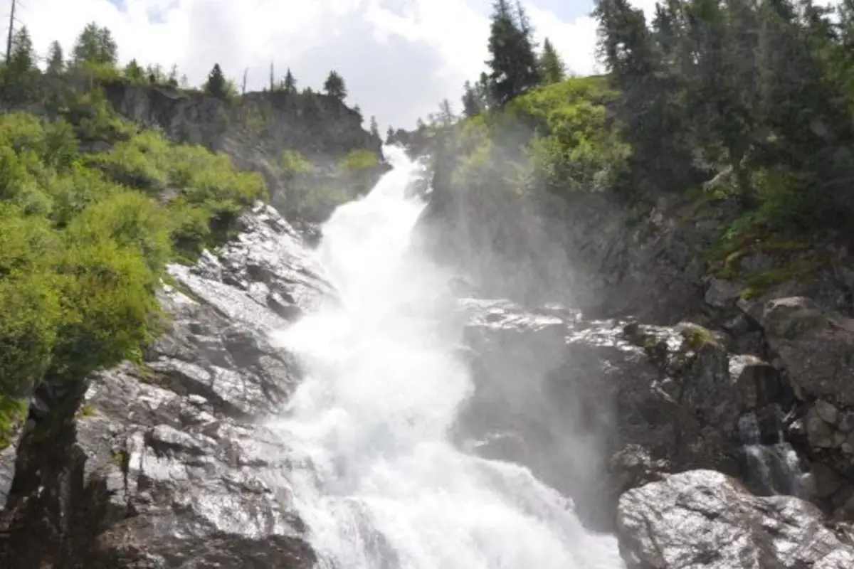 Immersi nella natura La Thuile, una vacanza adrenalinica