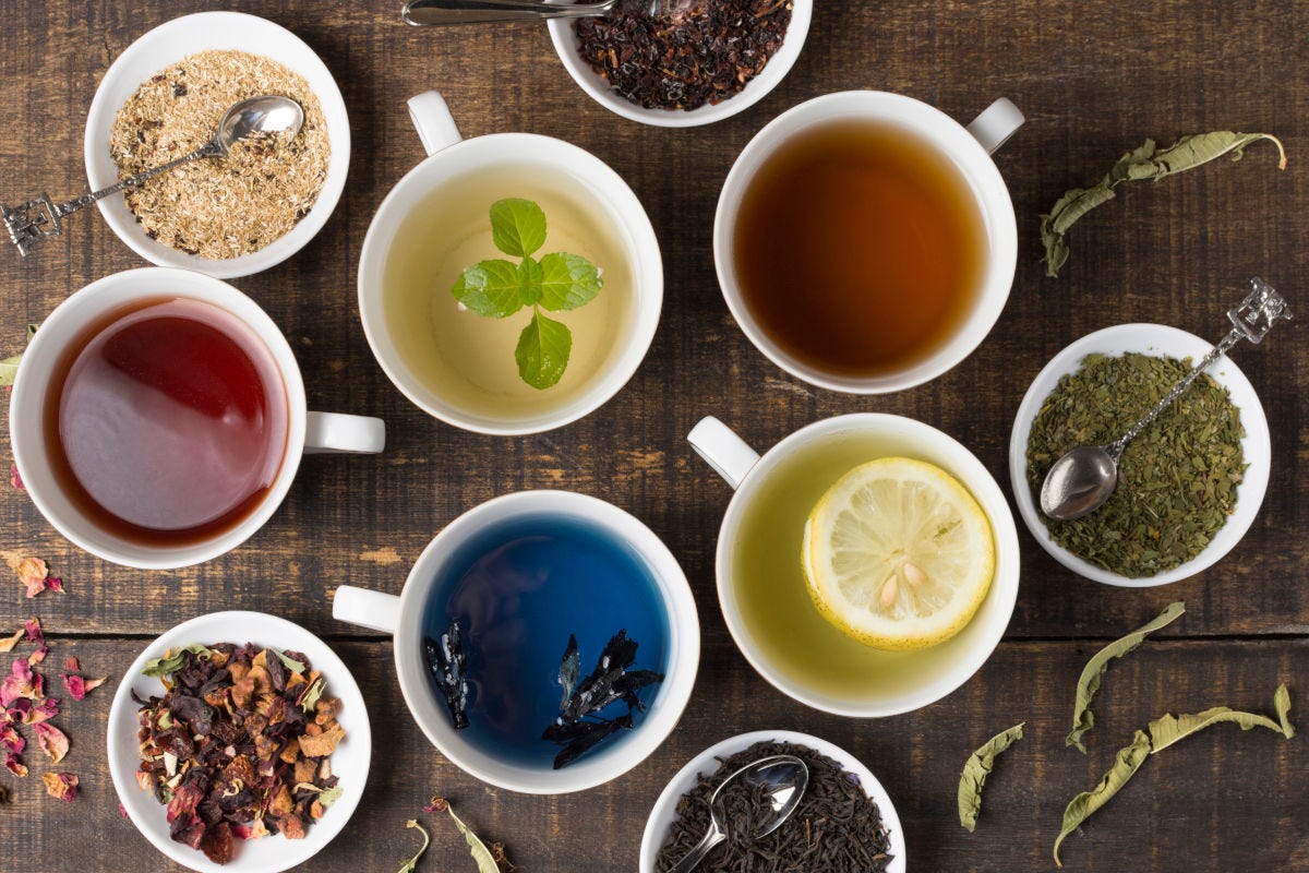 Bere tè riduce il rischio di fratture: tre tazze al giorno la quantità ideale