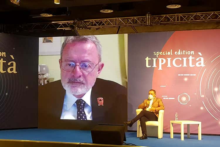 Cibo-tecnologia-nuova vita insieme Tipicità presenta il futuro Cibo-tecnologia-nuova vita insieme Tipicità presenta il futuro