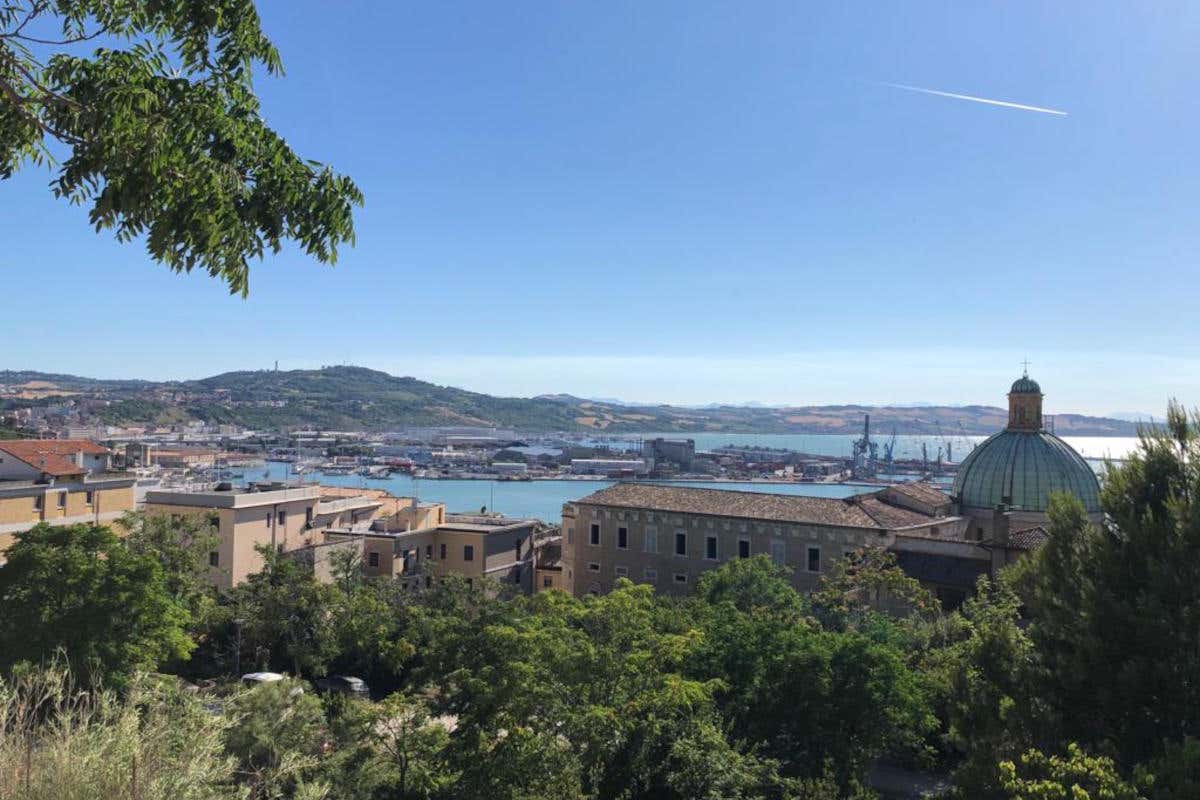 Dal 18 al 21 maggio Ancona ospiterà Tipicità in blu Tipicità in blu ad Ancona il festival in cui il mare incontra le persone