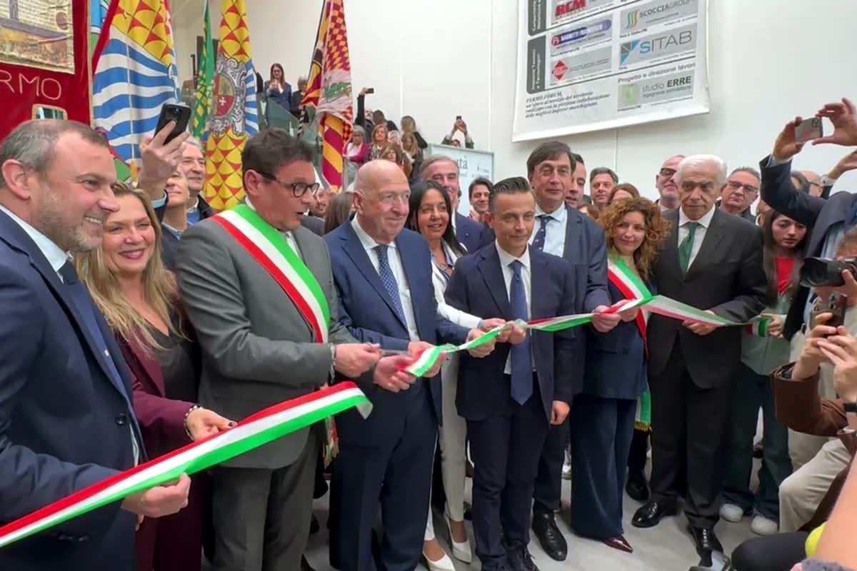 Il taglio del nastro per l'apertura della 34ª edizione di Tipicità