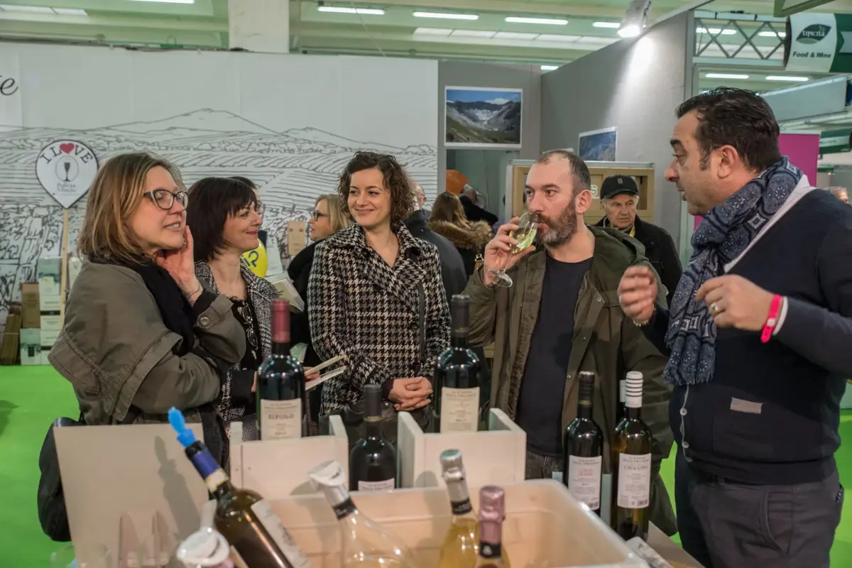 Tipicit&agrave; 2022, alla scoperta di vini autoctoni e biocreativit&agrave;