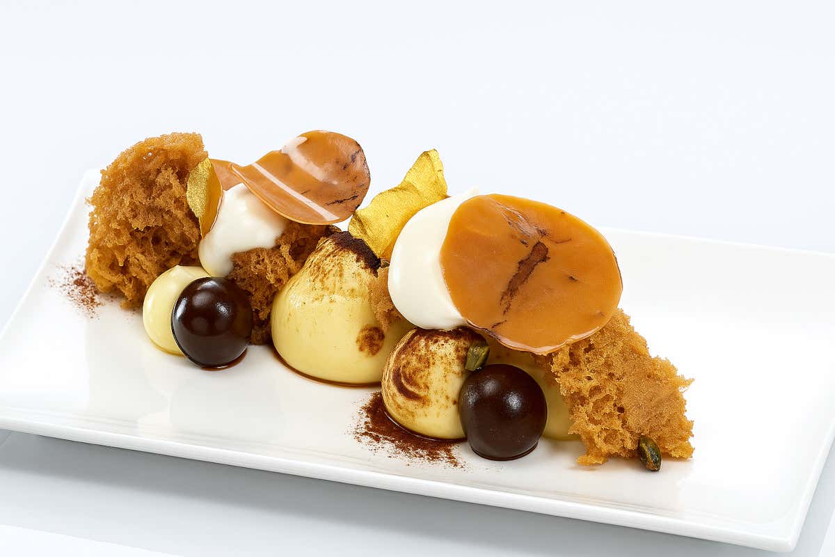 Tiramisù vegano scomposto di Luca Montersino