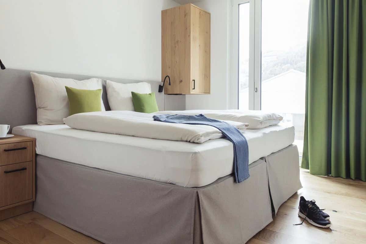 Una suite de Resort Paznanun (foto sito Internet) Relax e benessere, i nuovi alloggi in Tirolo per la stagione invernale