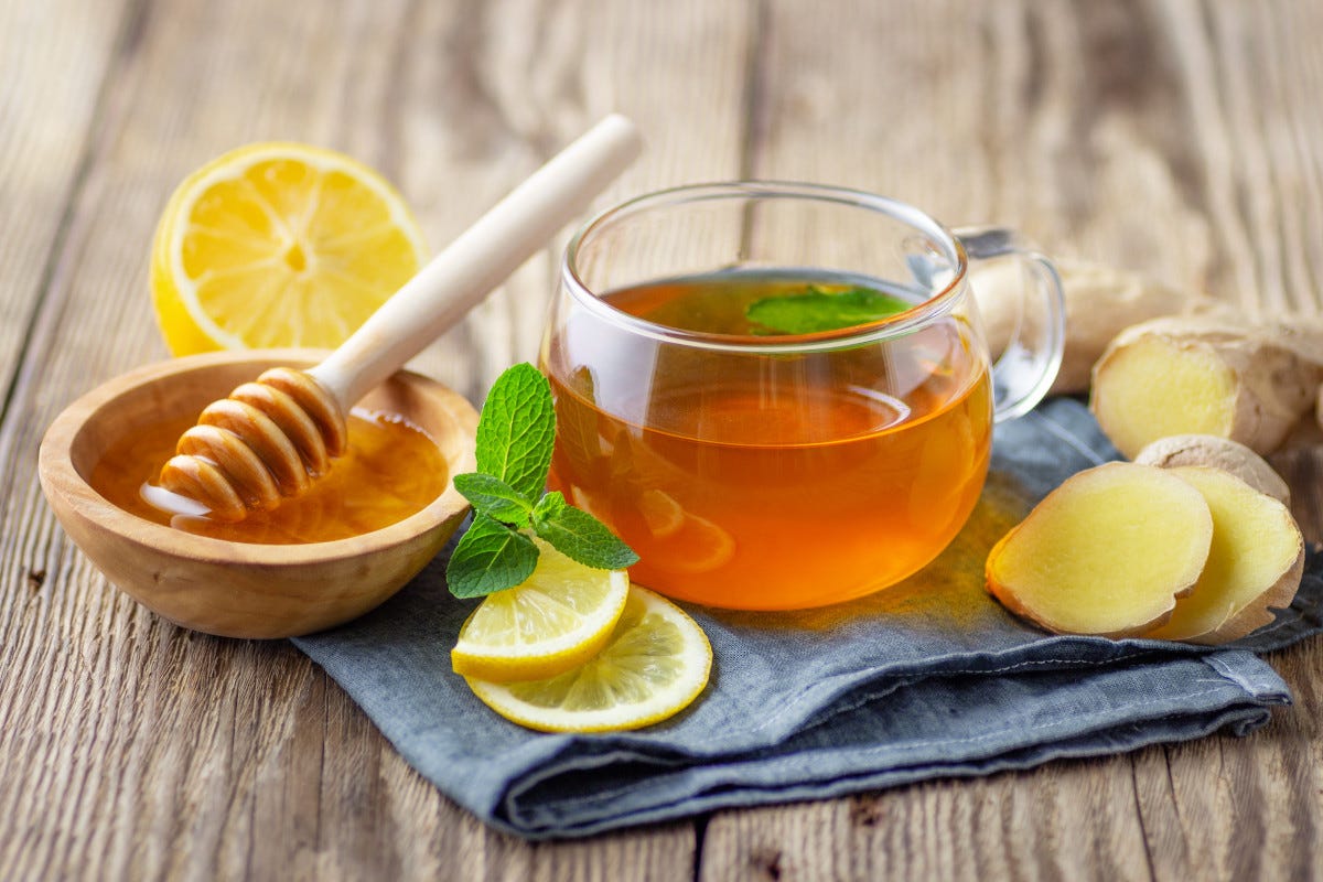 Le brillanti proprietà nutrizionali della tisana allo zenzero, miele e limone