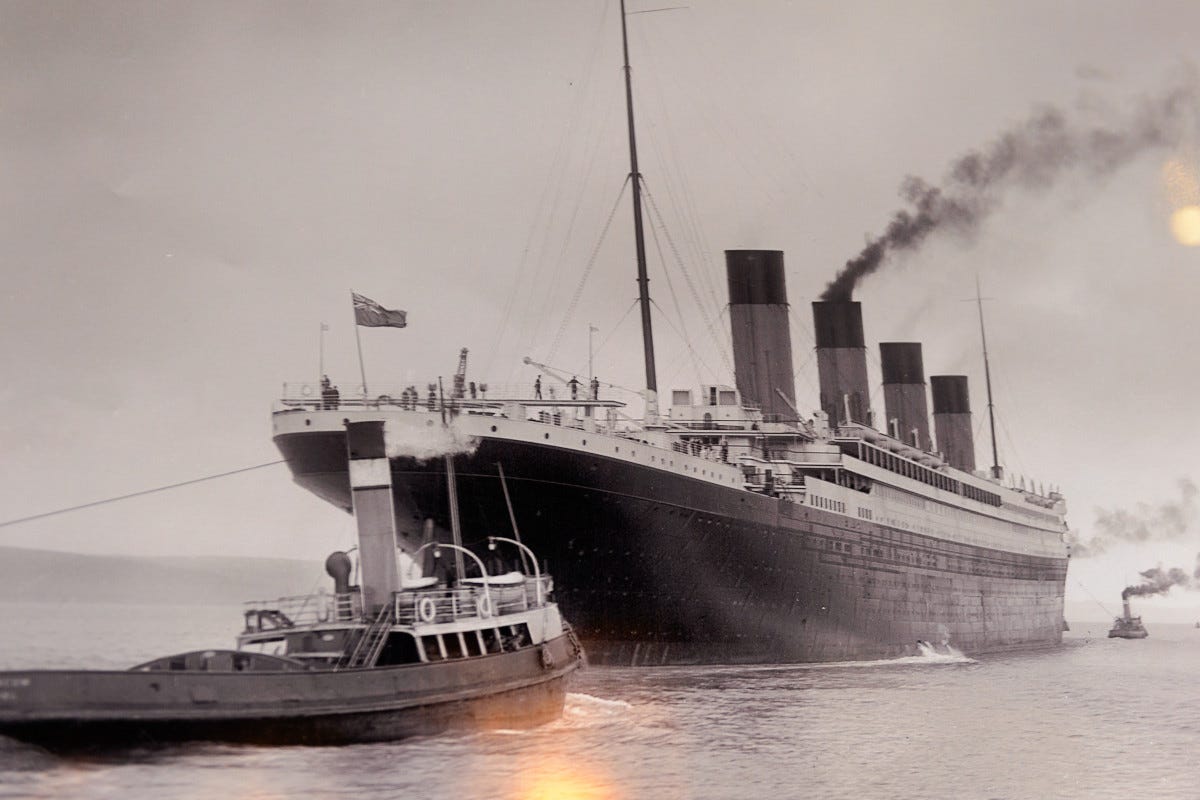 Il Titanic in una foto del 1912 Il mito del Titanic vive ancora tra musei parchi a tema e proposte di matrimonio