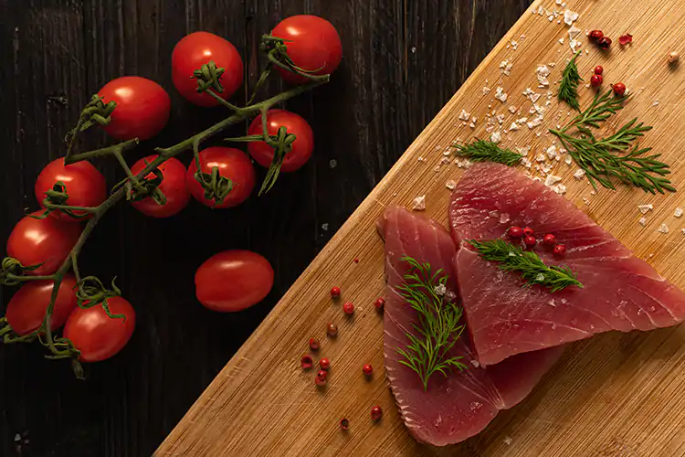 La pesca del tonno riparte dopo crack da Covid del 70% Riparte la pesca del tonno rosso in Italia Operatori: Puntiamo a Tokyo