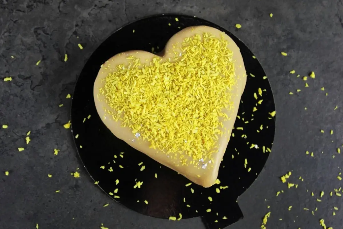 La torta di Grezzo Otto marzo a Roma: festa gourmet per le donne