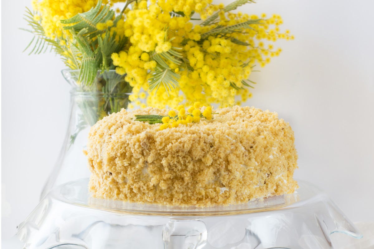 Torta mimosa Celebra la festa della donna con questi 10 deliziosi dolci!