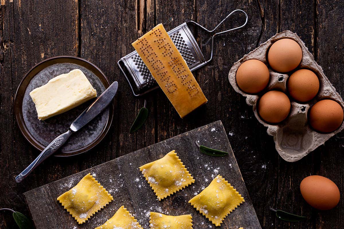 Parmigiano Reggiano, l’Accademia in campo per formare chi lo serve Parmigiano Reggiano, l’Accademia in campo per formare chi lo serve