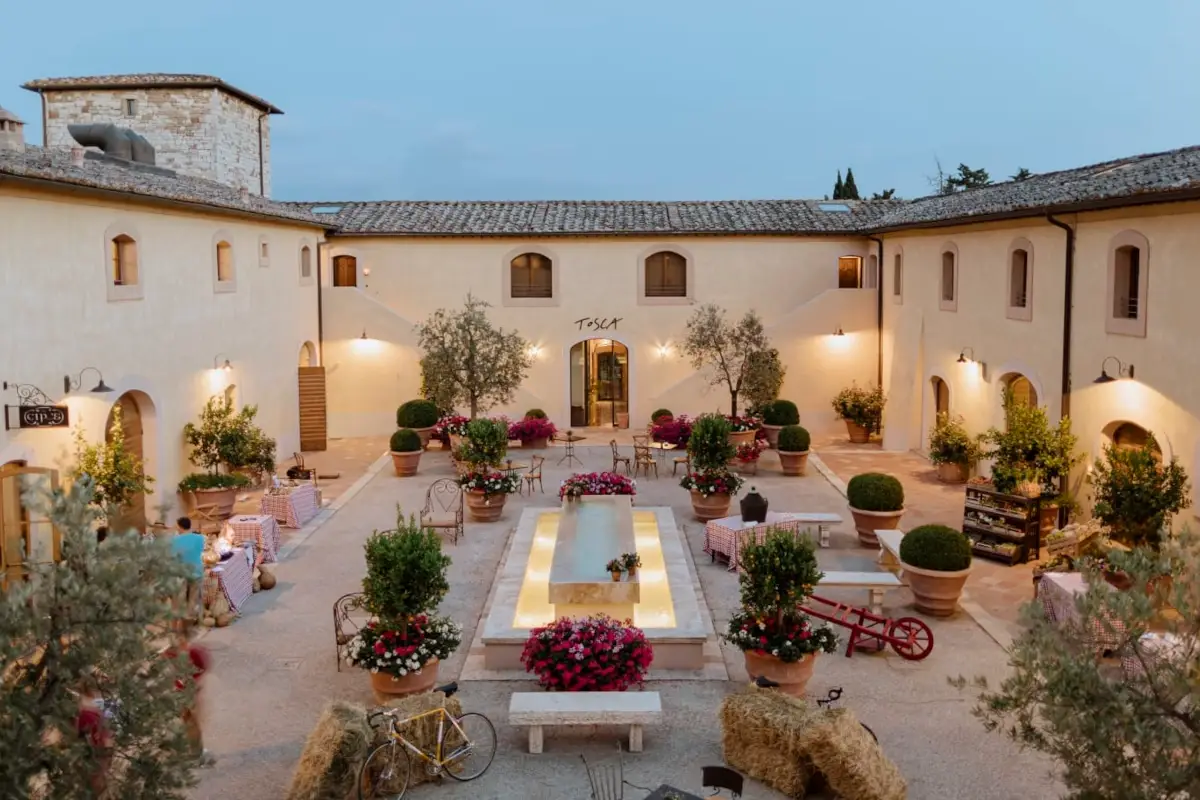 Castello di Casole Notte di San Lorenzo, ecco le localit&agrave; pi&ugrave; belle dove vedere le stelle cadenti
