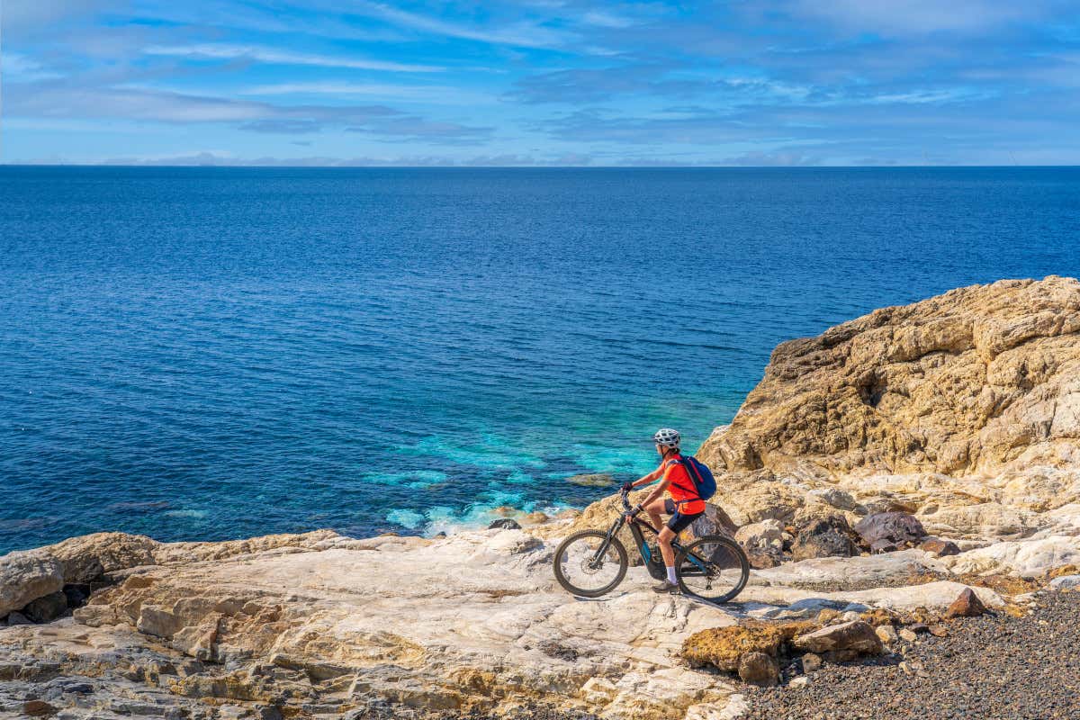 Costa degli Etruschi in bici fra borghi nascosti e spiagge sorprendenti Costa degli Etruschi in bici fra borghi nascosti e spiagge sorprendenti
