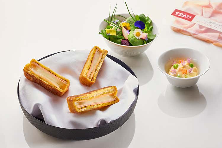 Tramezzino fritto di tacchino con insalata russa Mauro Buffo con Salumi Coati Valore aggiunto ai 12 Apostoli