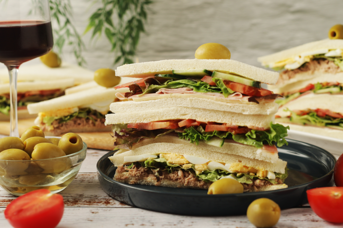 Dal Caffè Mulassano ai bar d’Italia: i 100 anni del tramezzino