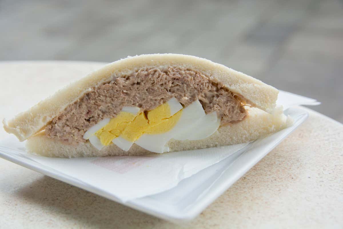 Dal Caffè Mulassano ai bar d’Italia: i 100 anni del tramezzino