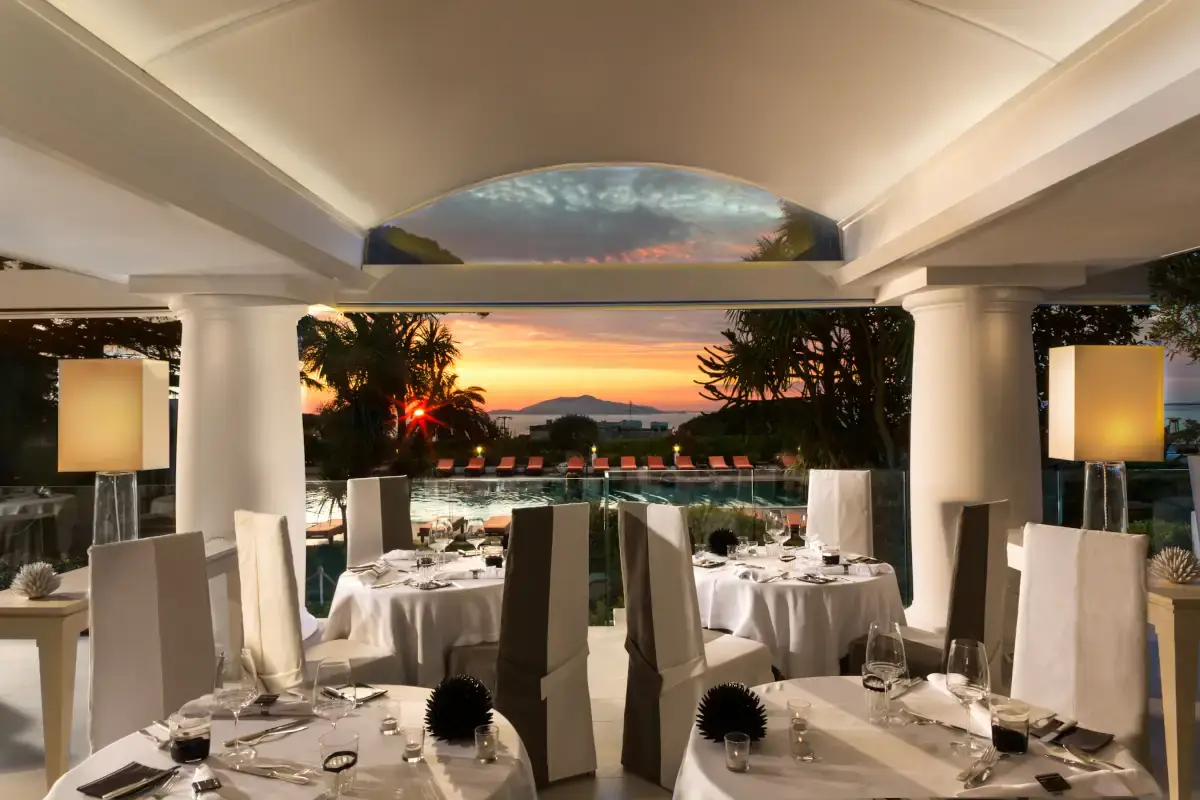 Il ristorante al tramonto 