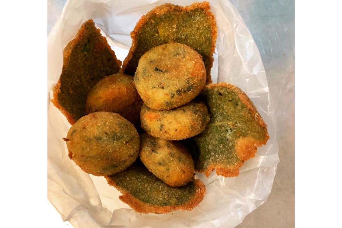 I piatti della tradizione milanese e lombarda alla Trattoria Al Laghett Un borgo agreste accanto a Milano? Vieni con noi a Chiaravalle I piatti della tradizione milanese e lombarda alla Trattoria Al Laghett Un borgo agreste accanto a Milano? Vieni con noi a Chiaravalle