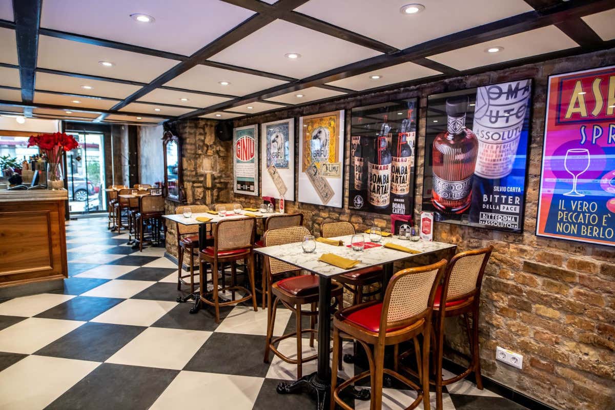 La sala di Pizzabar Pomo D’Oro
